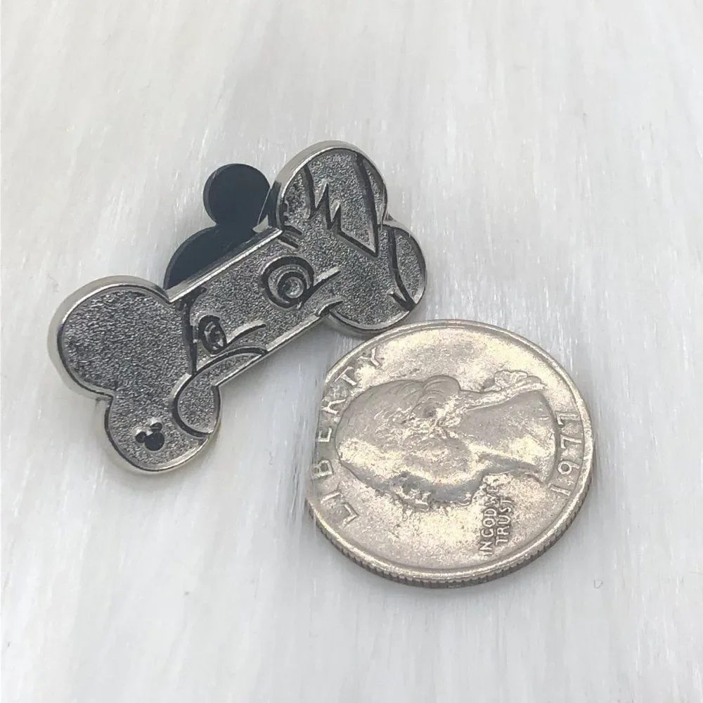 🔮 5/$25 Disney‎ Bolt Bone Chaser Pin